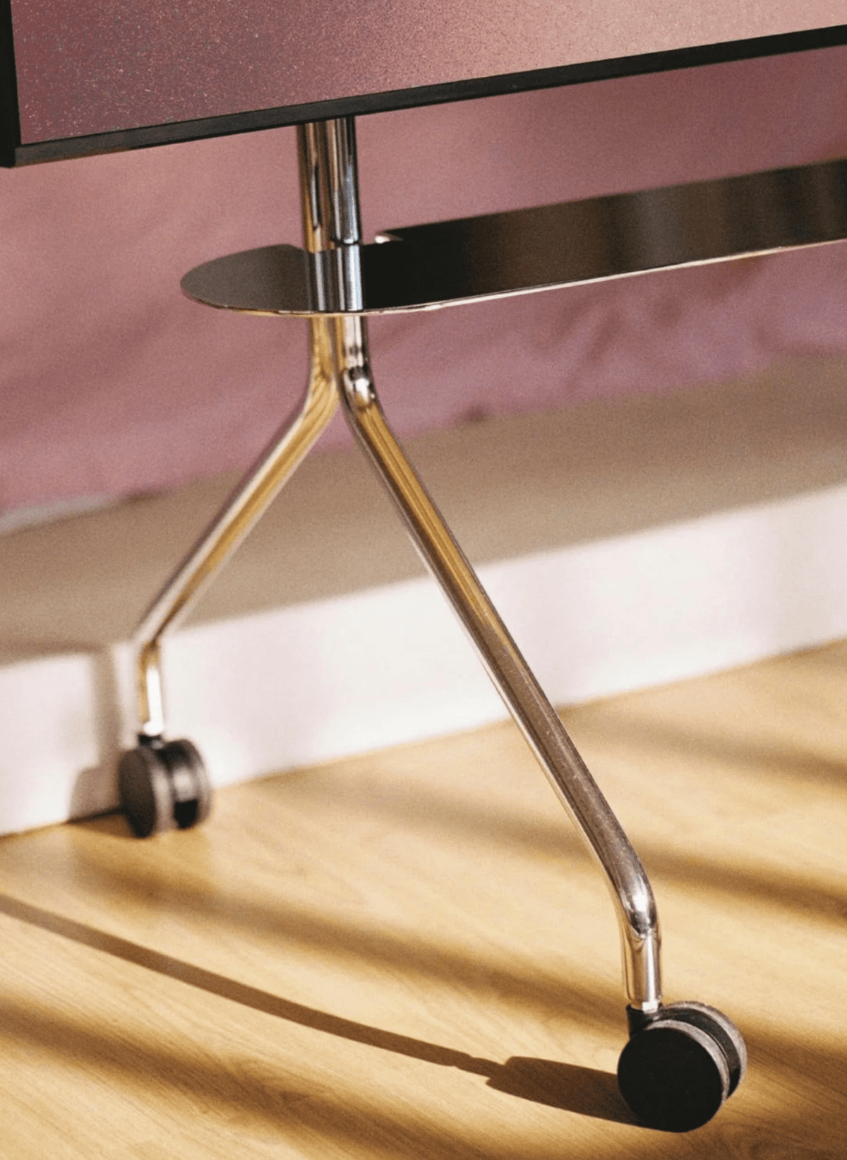 Pedestal Moon Rollin' TV Ständer 40 - 70 Zoll Chrome - hei-kju