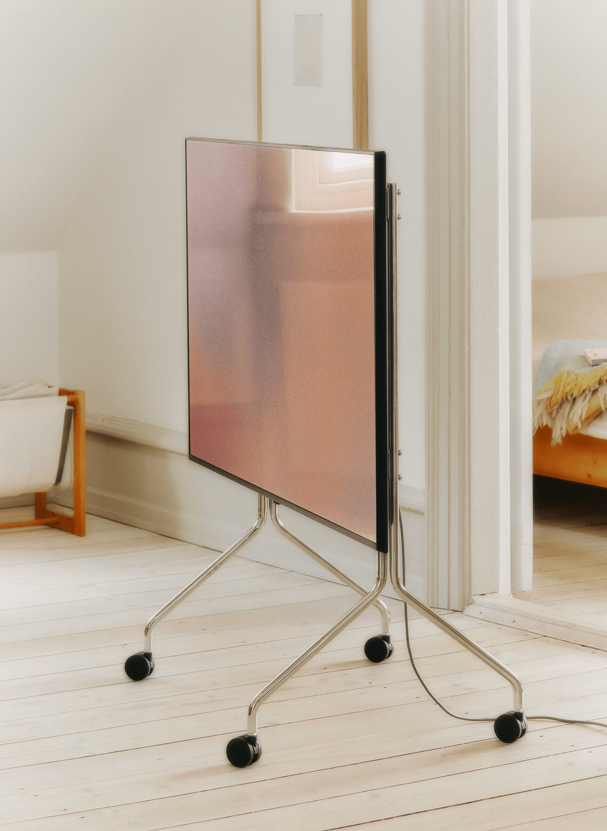 Pedestal Moon Rollin' TV Ständer 40 - 70 Zoll Chrome - hei - kju