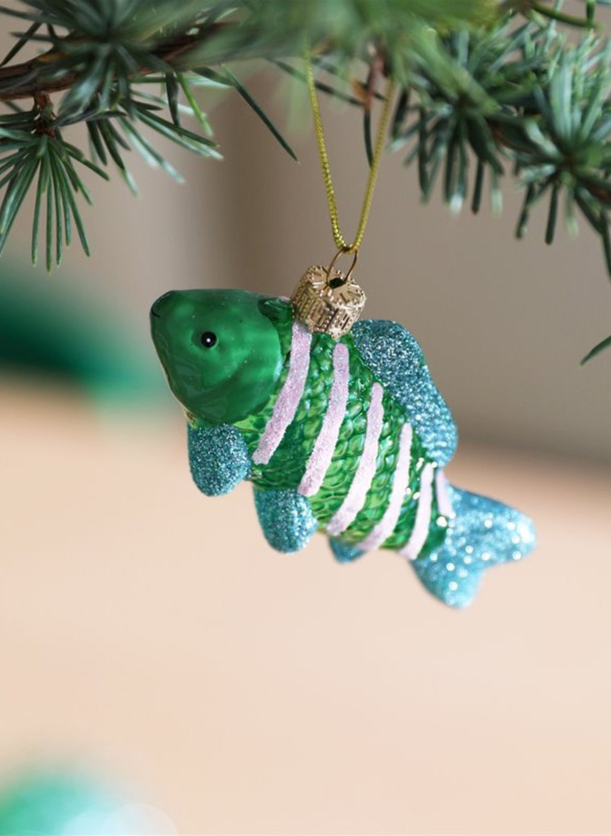 &k amsterdam Weihnachtskugel Guppy Rot - hei - kju